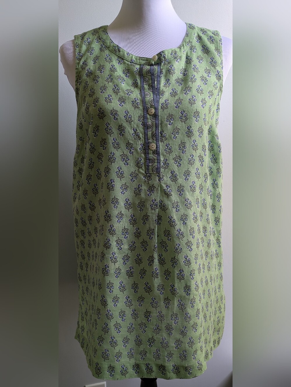EUC....PureJill 100% Linen Sleeveless Green Floral Top Size S